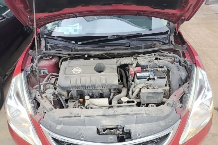 Used Nissan Tiida 2014 1.6L CVT Smart Model Engine Bay