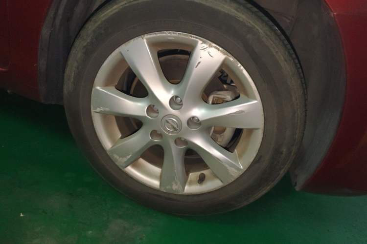 Used Nissan Tiida 2014 1.6L CVT Smart Model Exterior 1