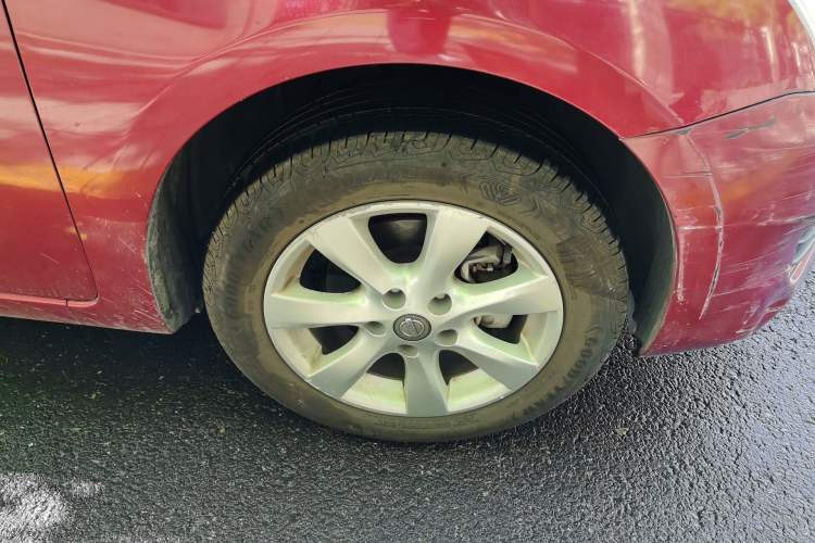 Used Nissan Tiida 2014 1.6L CVT Cool Cafe Edition Exterior 1