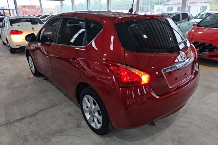 Used Nissan Tiida 2014 1.6L CVT Comfort Model Exterior 2