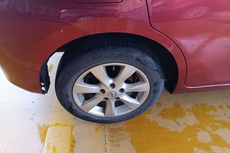 Used Nissan Tiida 2014 1.6L CVT Cool Cafe Edition Exterior 2