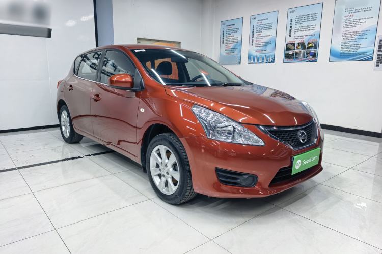 Used Nissan Tiida 2014 1.6L Manual Comfort Model Exterior 2
