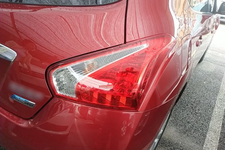 Used Nissan Tiida 2014 1.6L CVT Comfort Model Exterior 3