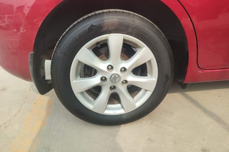 Used Nissan Tiida 2014 1.6L CVT Comfort Model Exterior 5