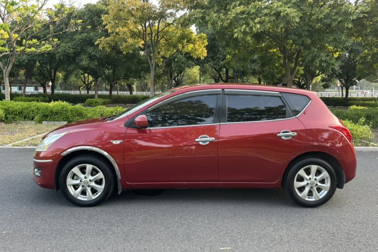 Used Nissan Tiida 2014 1.6L CVT Cool Cafe Edition Exterior 6
