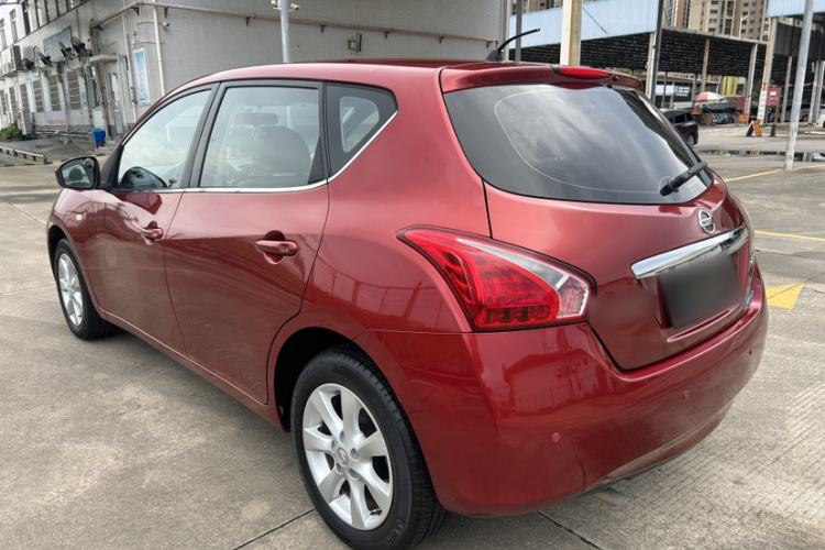Used Nissan Tiida 2014 1.6L CVT Cool Cafe Edition Exterior 6