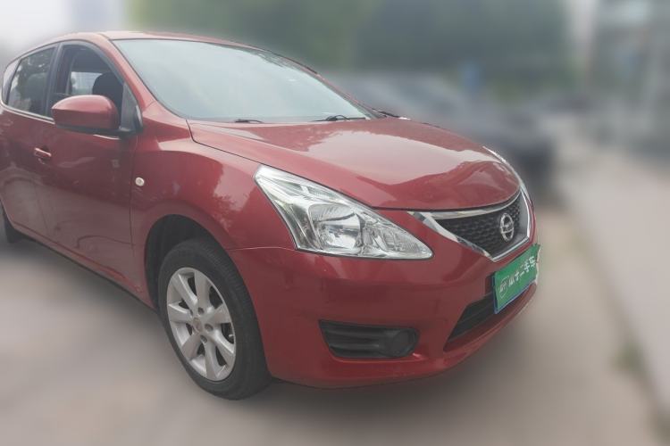 Used Nissan Tiida 2014 1.6L CVT Comfort Model Front Right 45 Deg