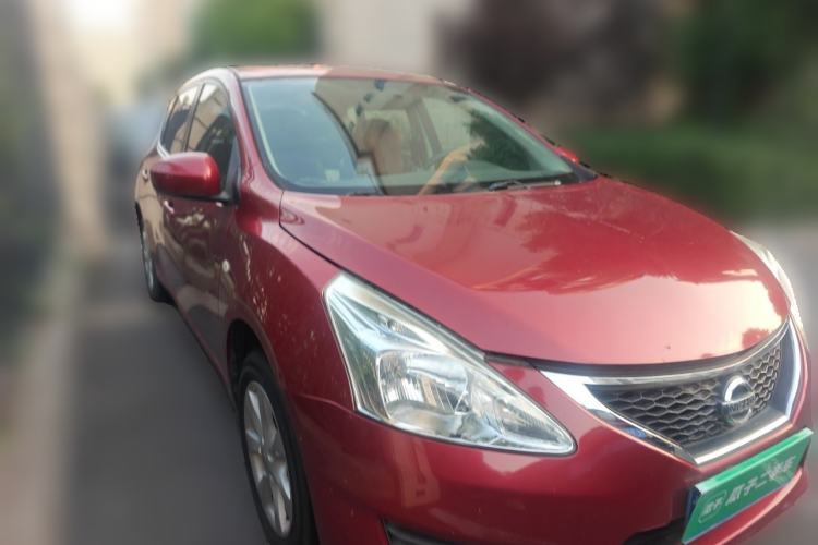 Used Nissan Tiida 2014 1.6L CVT Smart Model Front Right 45 Deg