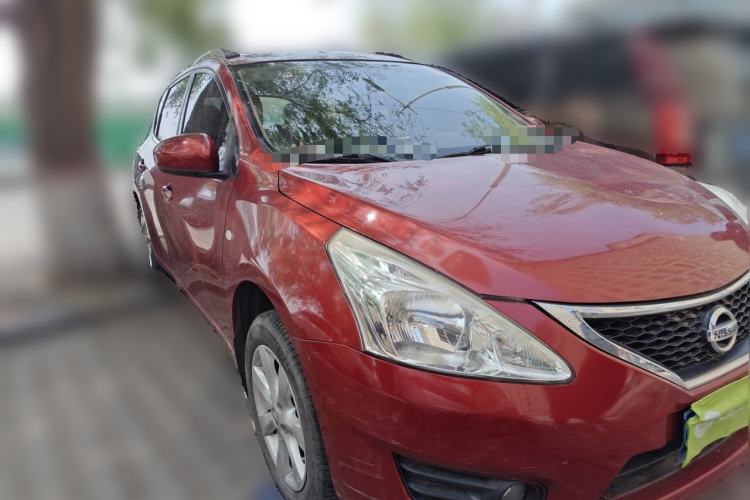 Used Nissan Tiida 2014 1.6L CVT Smart Model Front Right 45 Deg