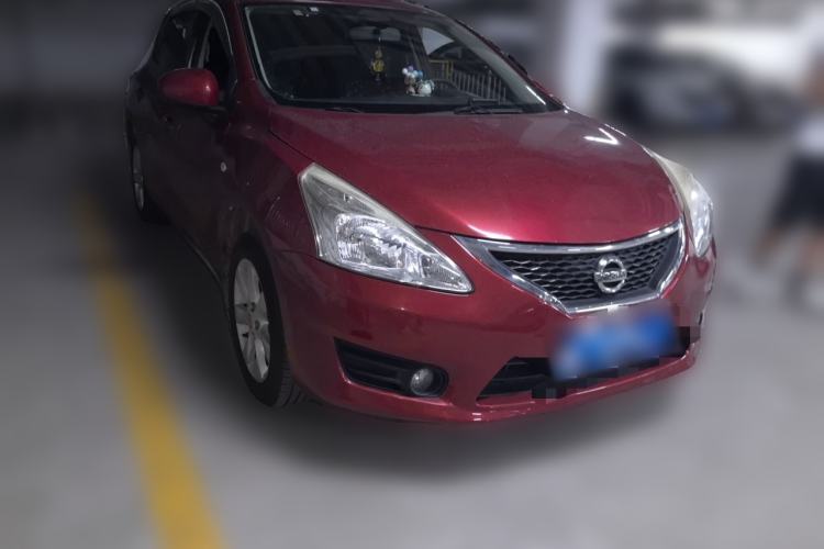 Used Nissan Tiida 2014 1.6L CVT Smart Model Front Right 45 Deg
