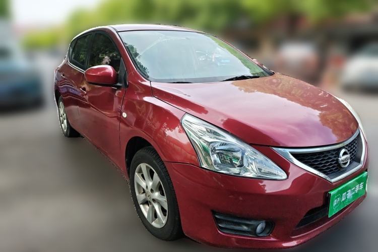 Used Nissan Tiida 2014 1.6L CVT Comfort Model Front Right 45 Deg