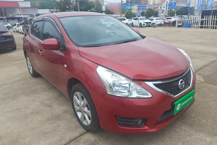 Used Nissan Tiida 2014 1.6L CVT Smart Model Front Right 45 Deg