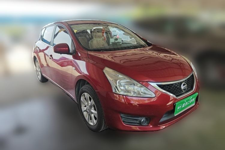 Used Nissan Tiida 2014 1.6L CVT Cool Cafe Edition Front Right 45 Deg