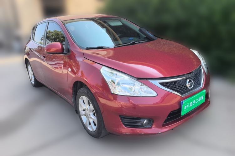 Used Nissan Tiida 2014 1.6L CVT Smart Model Front Right 45 Deg