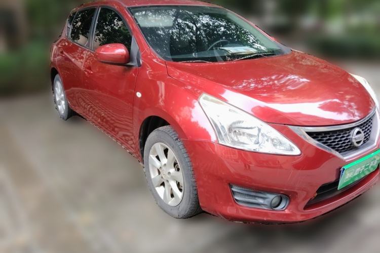 Used Nissan Tiida 2014 1.6L CVT Smart Model Front Right 45 Deg