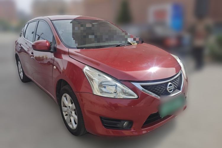 Used Nissan Tiida 2014 1.6L CVT Smart Model Front Right 45 Deg