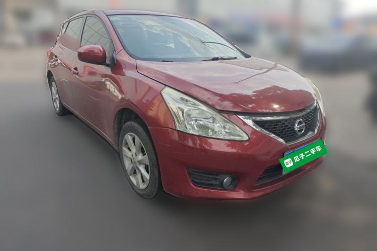 Used Nissan Tiida 2014 1.6L CVT Cool Cafe Edition Front Right 45 Deg