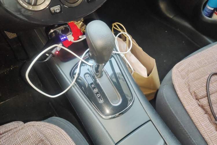 Used Nissan Tiida 2014 1.6L CVT Comfort Model Gear Lever