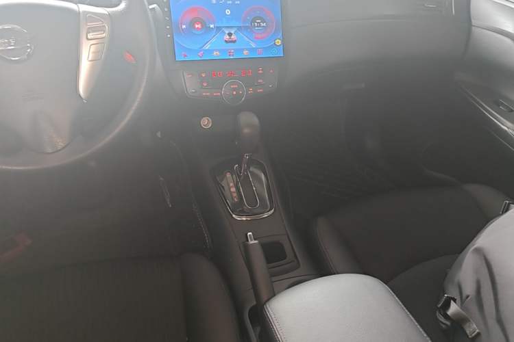 Used Nissan Tiida 2014 1.6L CVT Smart Model Gear Lever
