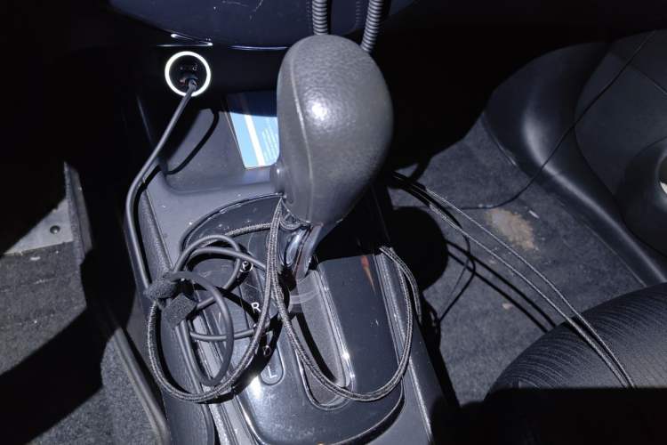 Used Nissan Tiida 2014 1.6L CVT Cool Cafe Edition Gear Lever