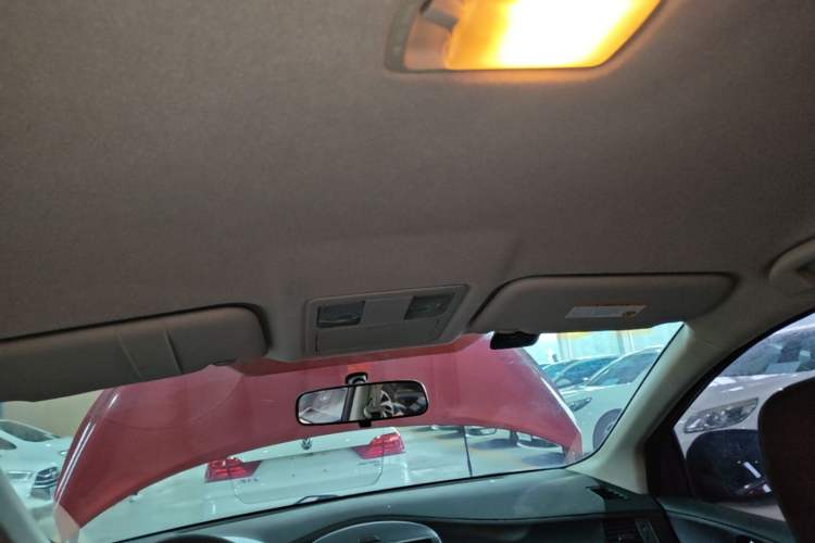 Used Nissan Tiida 2014 1.6L CVT Comfort Model Headliner
