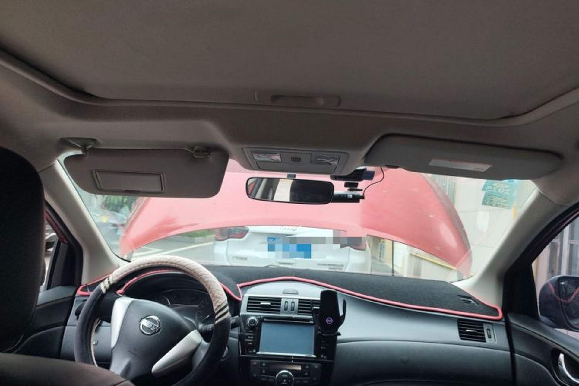 Used Nissan Tiida 2014 1.6L CVT Smart Model Headliner