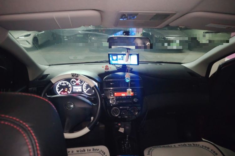 Used Nissan Tiida 2014 1.6L CVT Comfort Model Headliner