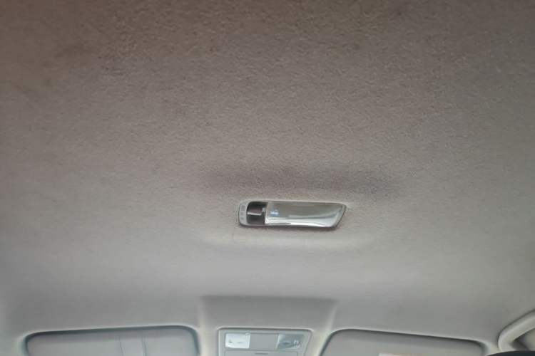 Used Nissan Tiida 2014 1.6L CVT Comfort Model Headliner