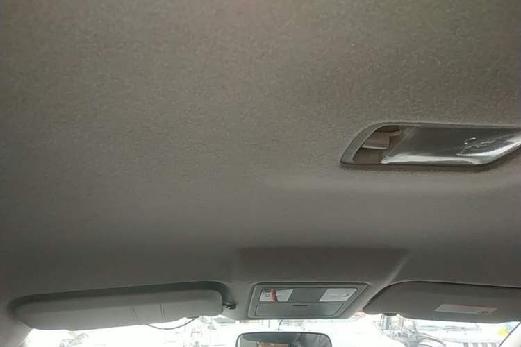 Used Nissan Tiida 2014 1.6L CVT Comfort Model Headliner