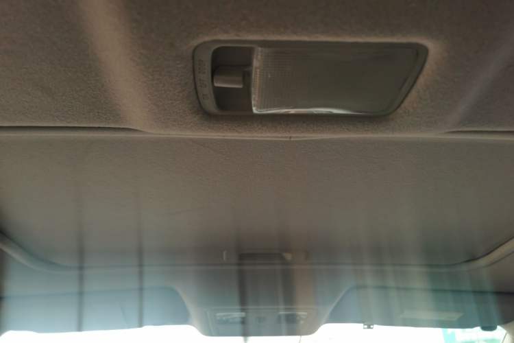 Used Nissan Tiida 2014 1.6L CVT Smart Model Headliner