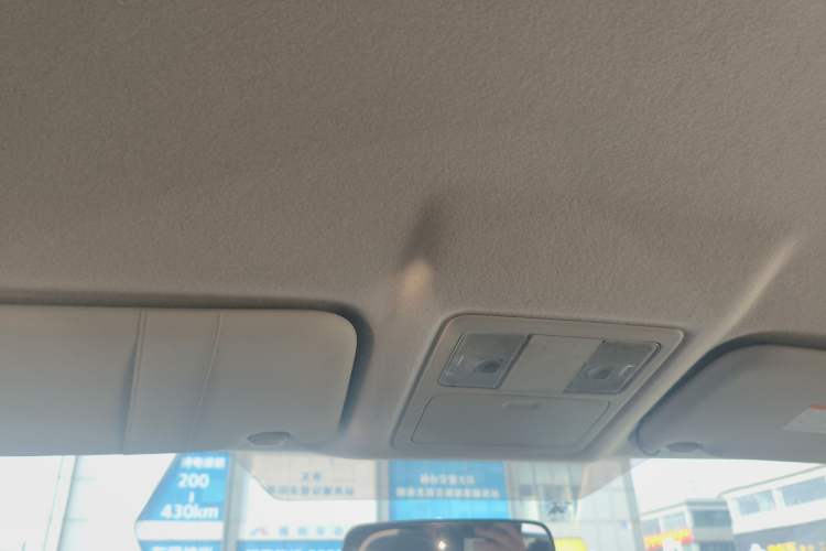 Used Nissan Tiida 2014 1.6L Manual Comfort Model Headliner