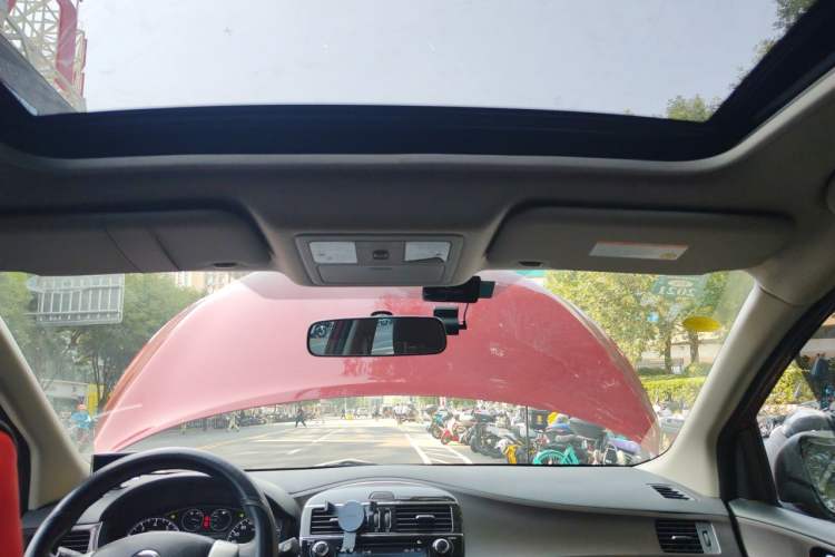 Used Nissan Tiida 2014 1.6L CVT Cool Cafe Edition Headliner