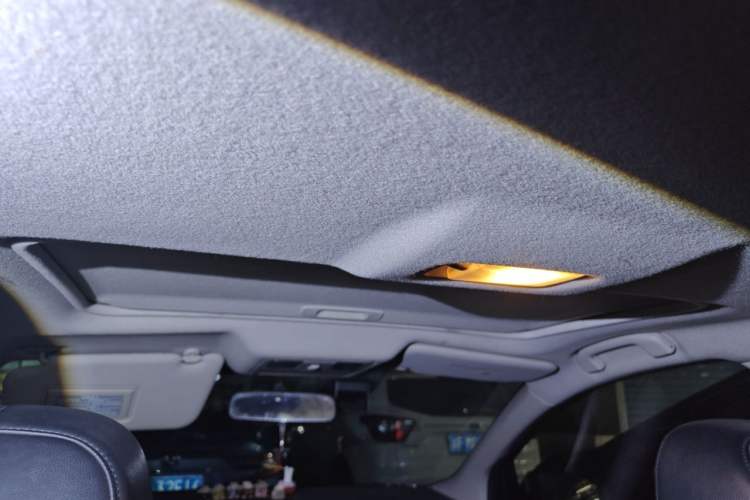 Used Nissan Tiida 2014 1.6L CVT Cool Cafe Edition Headliner