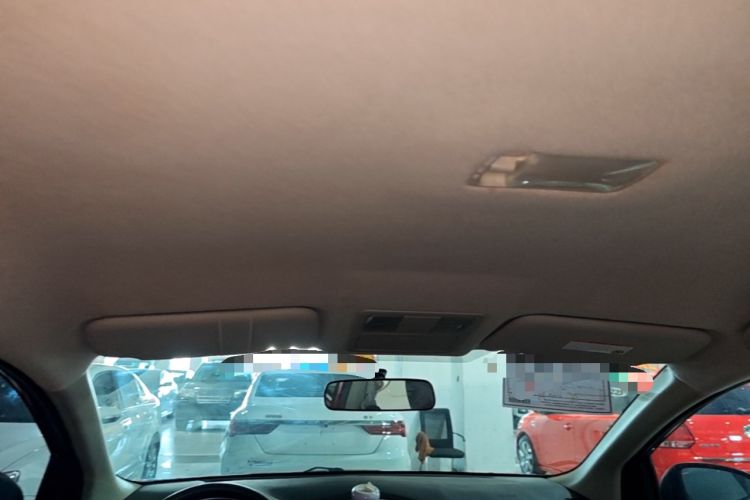 Used Nissan Tiida 2014 1.6L CVT Comfort Model Headliner