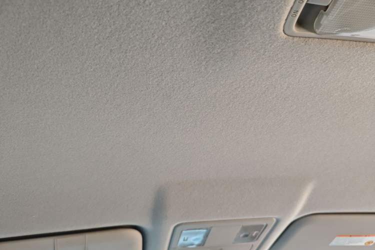 Used Nissan Tiida 2014 1.6L CVT Comfort Model Headliner