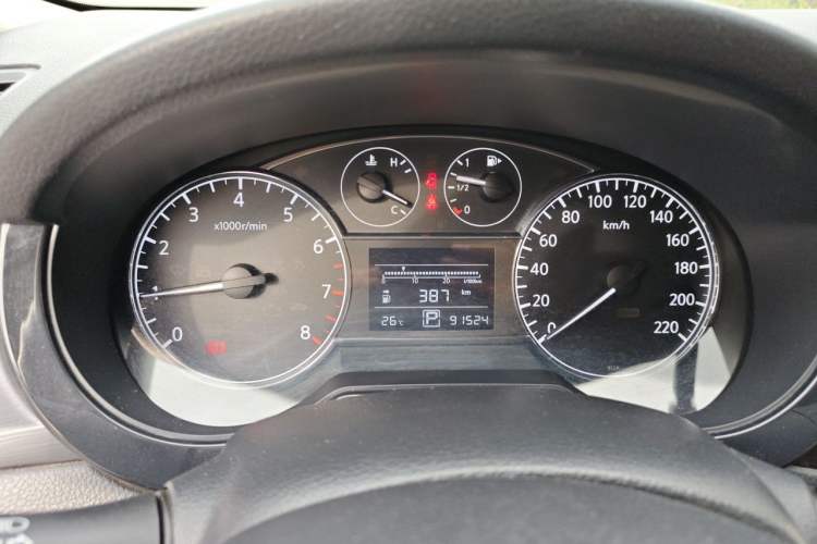 Used Nissan Tiida 2014 1.6L CVT Comfort Model Instrument Cluster