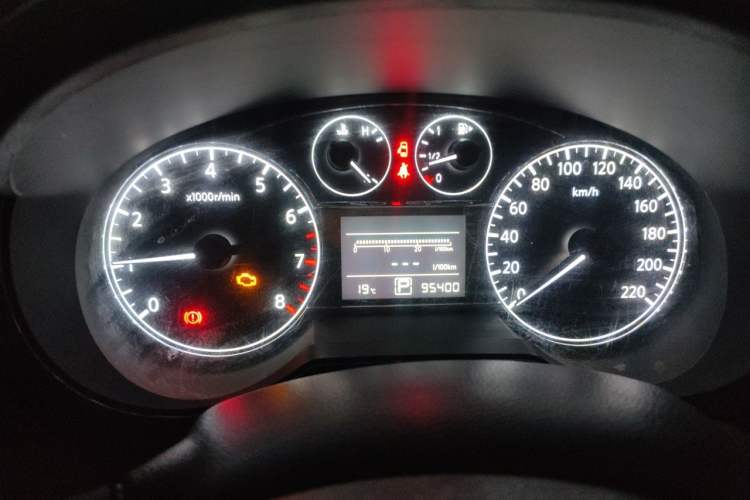 Used Nissan Tiida 2014 1.6L CVT Smart Model Instrument Cluster
