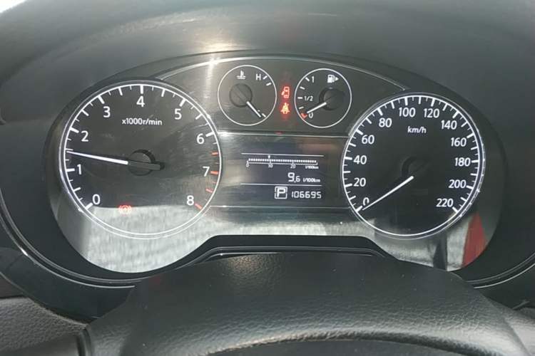 Used Nissan Tiida 2014 1.6L CVT Comfort Model Instrument Cluster