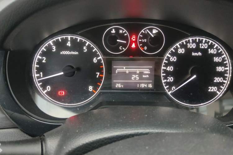 Used Nissan Tiida 2014 1.6L Manual Comfort Model Instrument Cluster