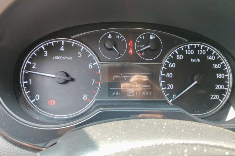 Used Nissan Tiida 2014 1.6L CVT Smart Model Instrument Cluster