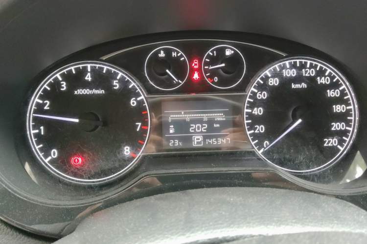 Used Nissan Tiida 2014 1.6L CVT Smart Model Instrument Cluster