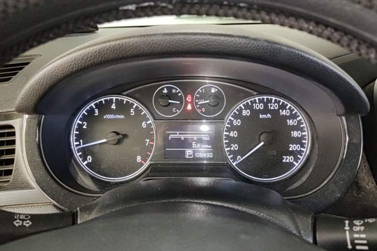 Used Nissan Tiida 2014 1.6L CVT Comfort Model Instrument Cluster