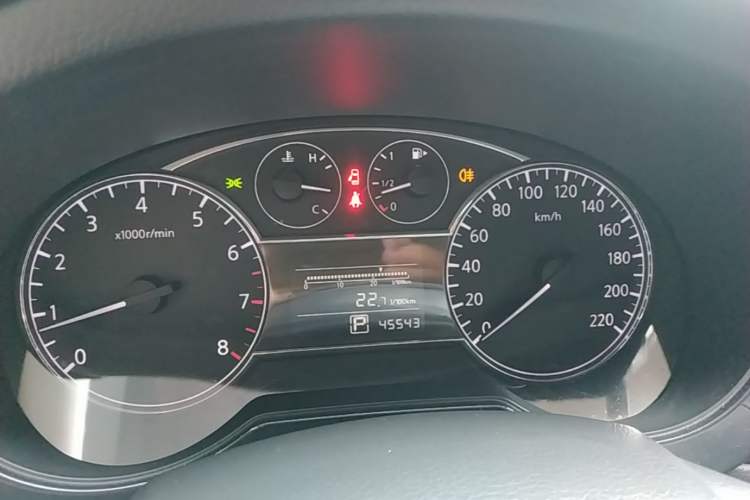 Used Nissan Tiida 2014 1.6L CVT Comfort Model Instrument Cluster