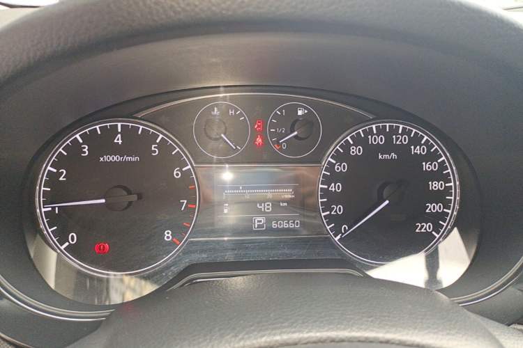 Used Nissan Tiida 2014 1.6L CVT Comfort Model Instrument Cluster