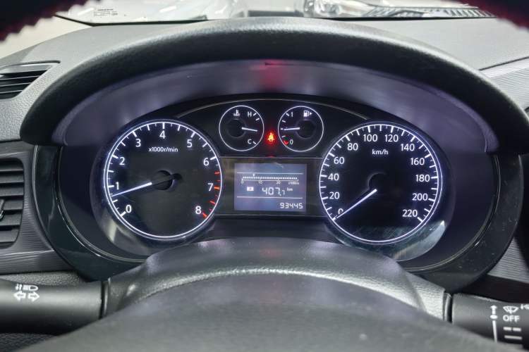 Used Nissan Tiida 2014 1.6L Manual Comfort Model Instrument Cluster