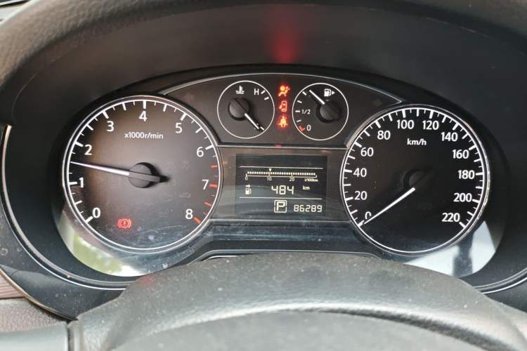 Used Nissan Tiida 2014 1.6L CVT Comfort Model Instrument Cluster