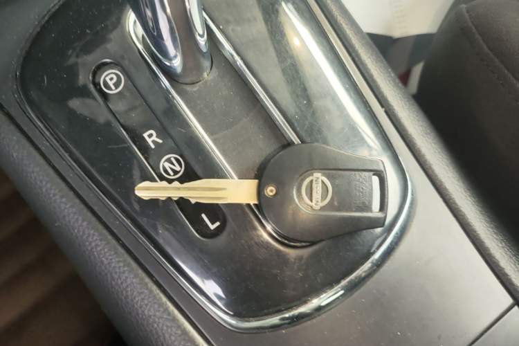 Used Nissan Tiida 2014 1.6L CVT Comfort Model Interior 1