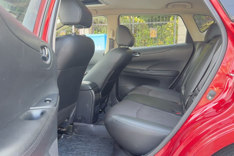 Used Nissan Tiida 2014 1.6L CVT Smart Model Interior 3