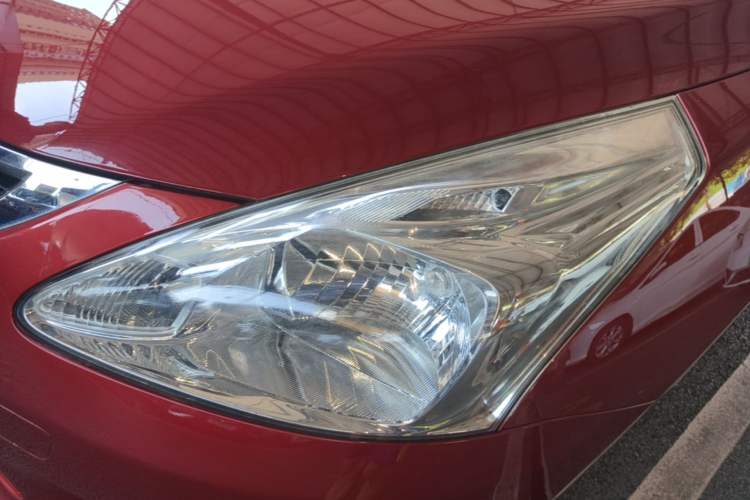 Used Nissan Tiida 2014 1.6L CVT Smart Model Left Front Headlight