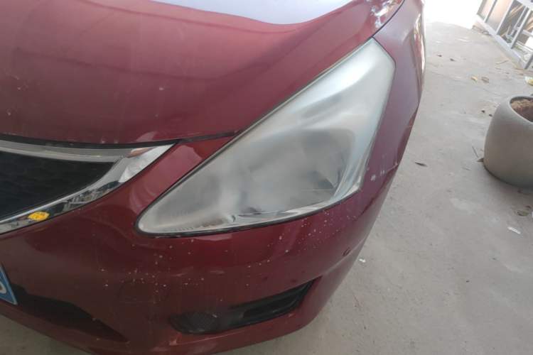 Used Nissan Tiida 2014 1.6L CVT Comfort Model Left Front Headlight